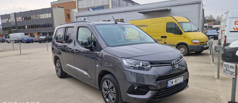 Toyota Proace City Verso cena 130000 przebieg: 10000, rok produkcji 2023 z Wrocław małe 29